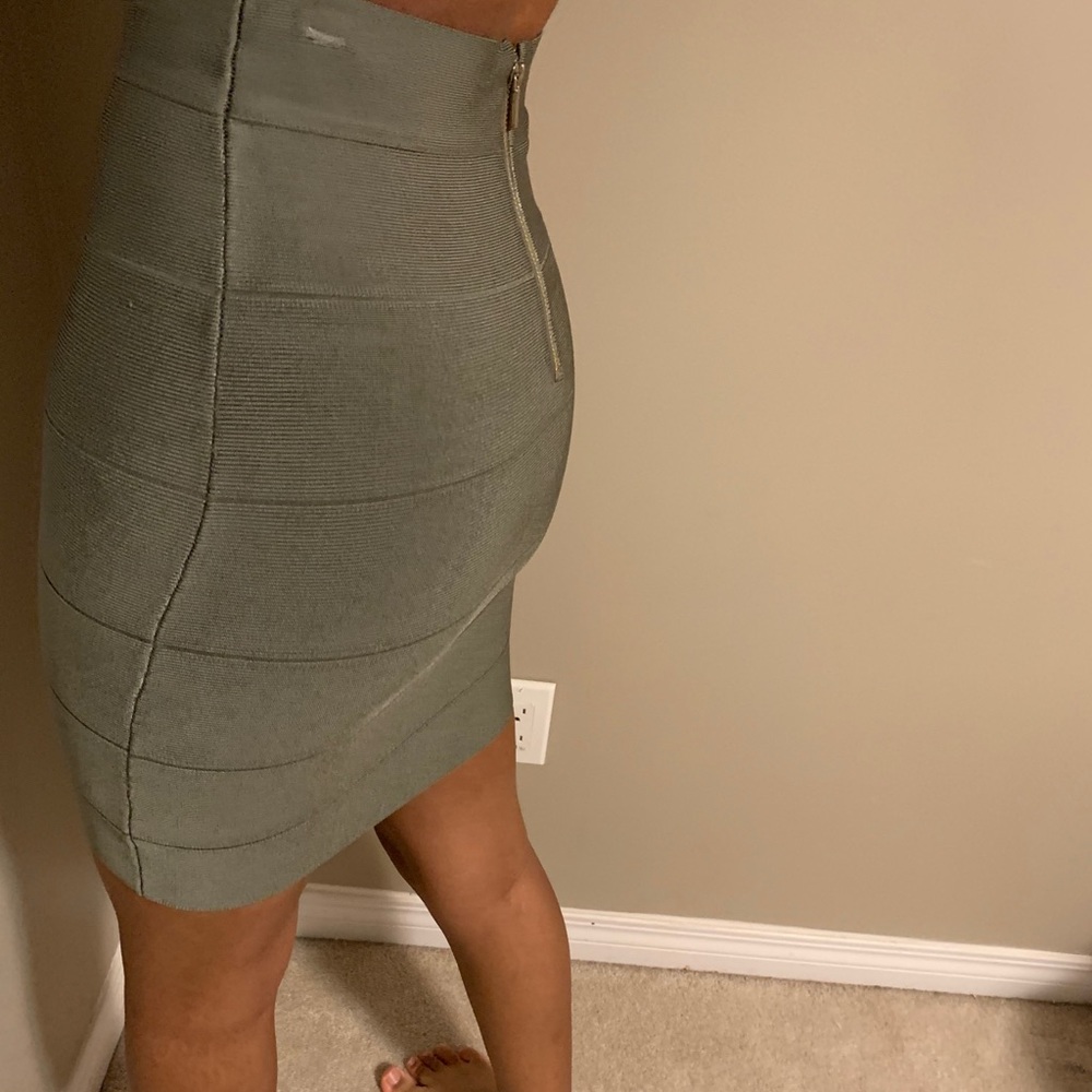 Bebe skirt